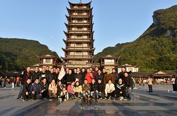 金秋十一月,无锡Williamhill威廉希尔阀业组织进...